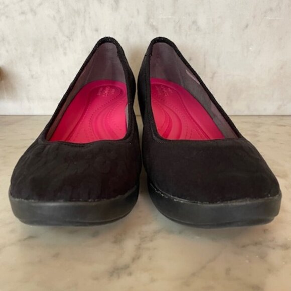 CROCS Busy Day Cual Comfort Leopard Print Black Wedge W10 - Picture 4 of 15